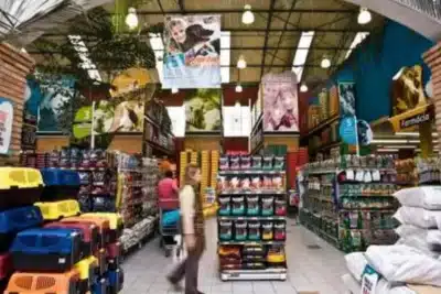 Cade exige venda de lojas em SP para aprovar fusão Petz e Cobasi