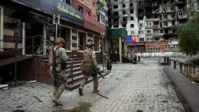 Rússia ataca setor energético da Ucrânia e causa apagões em Kiev