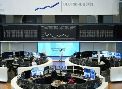 Bolsas da Europa em queda nesta manhã: Stoxx 600 recua e fatores geopolíticos impactam