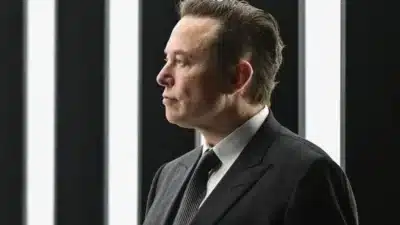 Elon Musk sinaliza IPO da SpaceX com avaliação superior a US$ 1 trilhão