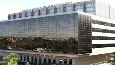 Suspeito é baleado em invasão ao Tribunal de Justiça no Rio de Janeiro