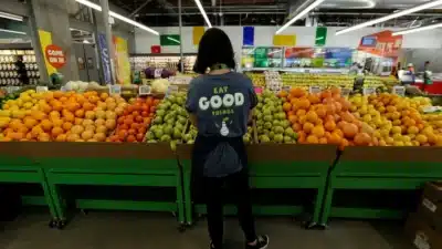 Federal Reserve pode manter juros altos: Inflação nos EUA sobe em dezembro