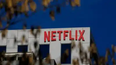 Netflix bate recorde de receita no fim de ano e ultrapassa 325 milhões de assinantes