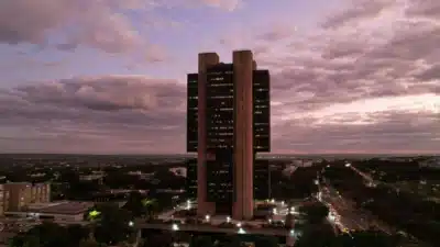 Brasil Alcança Estabilidade no Déficit da Conta Corrente em 2025