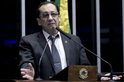 Senador Jorge Kajuru Revela Diagnóstico de Parkinson e Avalia Candidatura