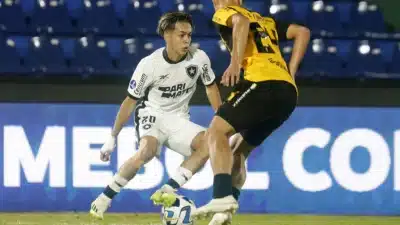 América-MG e Botafogo negociam atacantes: Segovinha e Yarlen em foco!