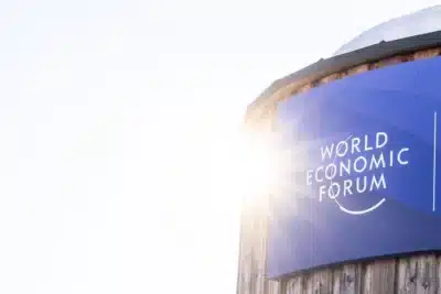 Governo Brasileiro gera alerta no Fórum Mundial com participação reduzida