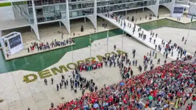 Lula Comemora 3 Anos do 8 de Janeiro: Decisões e Reafirmação à Democracia