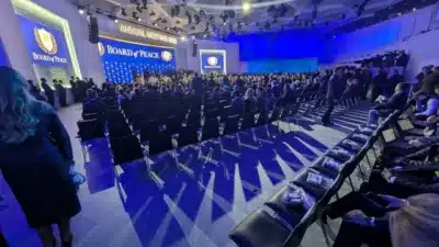 Autoridades do FMI, BCE e OMC alertam sobre impacto da IA no mercado de trabalho e economia global