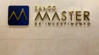 Investigação da CNN aponta esquema milionário para defender Banco Master e atacar BC