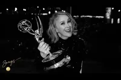 Catherine O’Hara se aposenta: atuar, comédia e Emmy ganham destaque na carreira da atriz!