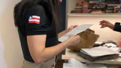 Polícia Civil investiga fraudes em contratos de tecnologia na Bahia e em Feira de Santana