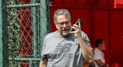 Julio Casares sob Impeachment: Votação Crucial no São Paulo Esporte Clube