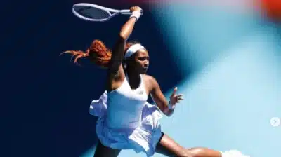 Coco Gauff segue no Australian Open após estrela e frustra campeã americana