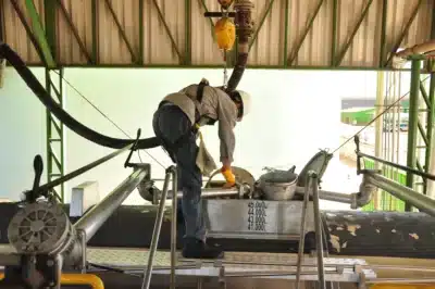 Frente Parlamentar do Biodiesel alerta sobre importações e concorrência no mercado