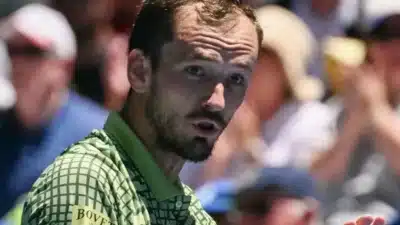 Daniil Medvedev avança no Australian Open após batalha tenso contra Halys