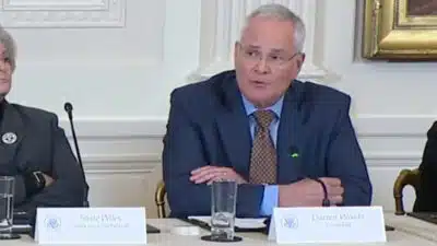 ExxonMobil avalia Venezuela como investimento, exige mudanças no país