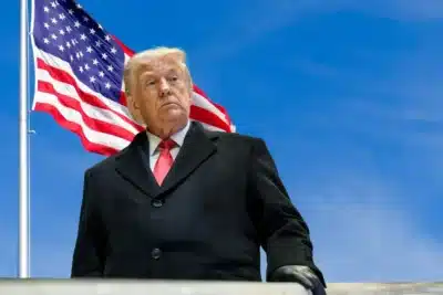 Trump ameaça tarifa de 50&percnt; sobre vendas de aeronaves ao Canadá