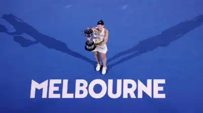 Rybakina Surpreende Sabalenka e Fatiga a Hegemonia no Australian Open 2026!