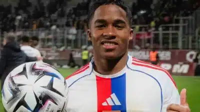 Endrick faz hat-trick histórico e quebra recordes no Lyon na Ligue 1