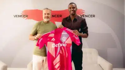 Flamengo contrata goleiro Andrew do Gil Vicente para reforçar a defesa!