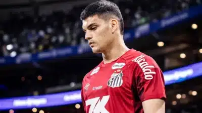 Gabriel Brazão Mantém Compromisso com o Santos Apesar de Propostas e Rumores