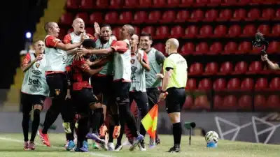 Sport: Gol Surpreendente de Lipão em Jogo Inesperado na Ilha do Retiro