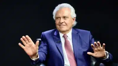 Ronaldo Caiado critica governo, propõe anistia e prisão domiciliar para ex-presidente