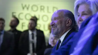 Lutnick critica globalização e políticas europeias em Davos – EUA e Europa em rota de colisão?