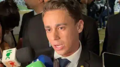 Alexandre de Moraes Autoriza Primeiro Encontro de Bolsonaro com Aliados na Papuda