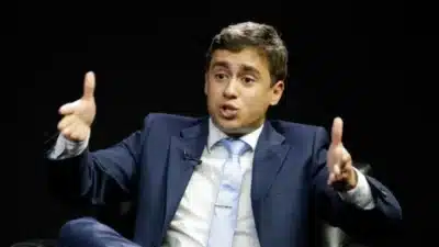 Nikolas Ferreira vence disputa judicial e ordem é mantida em julgamento