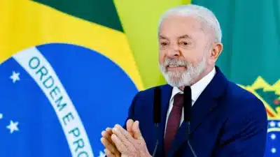 Lula anuncia pacote de R$ 90 bilhões para campanha eleitoral e milhões de brasileiros