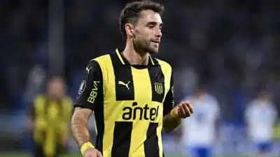 Corinthians contrata lateral-direito uruguaio Pedro Milans para reforçar a defesa