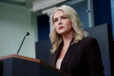 Casa Branca e Congresso em crise: Financiamento do DHS em jogo e ameaça de paralisação