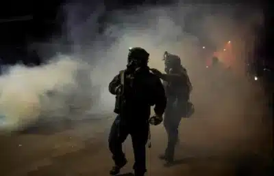 Georgia Fort e Don Lemon Prontos para a Justiça Após Detenção em Protesto Contra ICEA