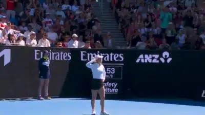 Yulia Putintseva provoca torcida e viraliza no polêmico Australian Open