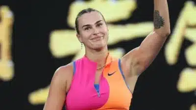Aryna Sabalenka avança à semifinal do Australian Open com vitória expressiva!