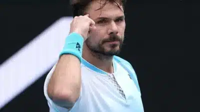 Stan Wawrinka conquista vitória emocionante em Melbourne e mira nova fase no circuito