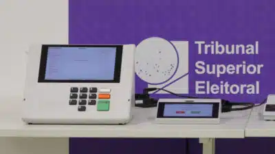 Justiça Eleitoral: Entenda a Diferença Crucial entre Seção Eleitoral e Zona Eleitoral!