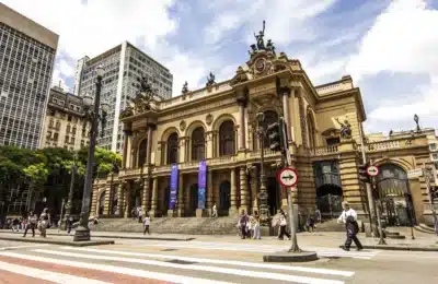 Theatro Municipal de SP e Prefeitura lançam aulas gratuitas de música e dança em SP