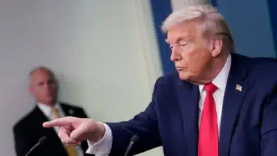 Estados Unidos Mobiliza Forças no Oriente Médio em Resposta a Tensões no Irão