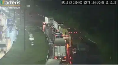 Congestionamento Severo na BR-116: Régis Bittencourt Fechada em SP