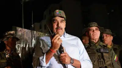 Operação militar nos EUA na Venezuela gera debate sobre soberania e direitos humanos