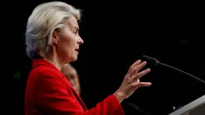 Ursula von der Leyen defende aplicação provisória do acordo UE-Mercosul