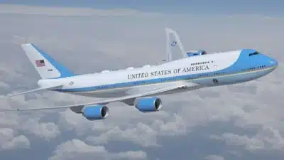 Air Force One Aterrissa em Andrews: Falha Técnica Interrompe Viagem de Trump