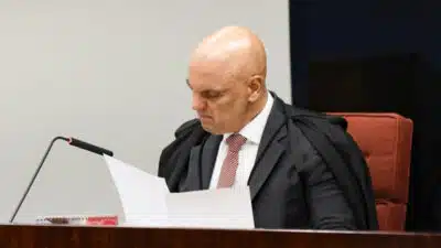 Alexandre de Moraes Restringe Visitas de Bolsonaro à Papuda – Decisão Judicial e Novos Detalhes