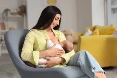 Dra. Larissa Pires e quiropraxista orientam sobre amamentação e bem-estar da mãe