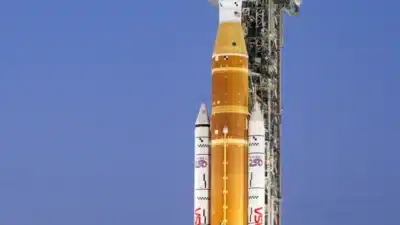 NASA intensifica preparativos para missão Artemis 2 com SLS e astronautas
