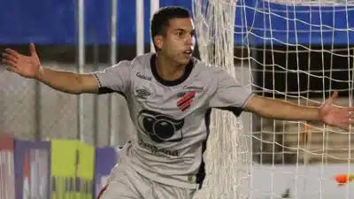 Athletico-PR x Ceará duelam na Copinha com disputa pela vaga na fase seguinte