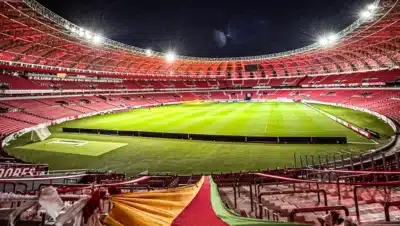 Athletico-PR x Internacional: Duelo de Titãs no Brasileirão!